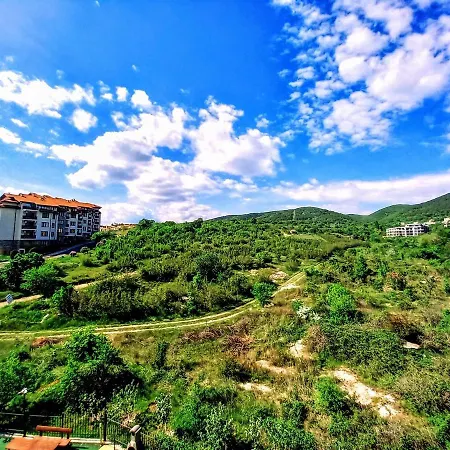 Family 2 Bdr Apart Pool View Near The Beach Апартаменти *