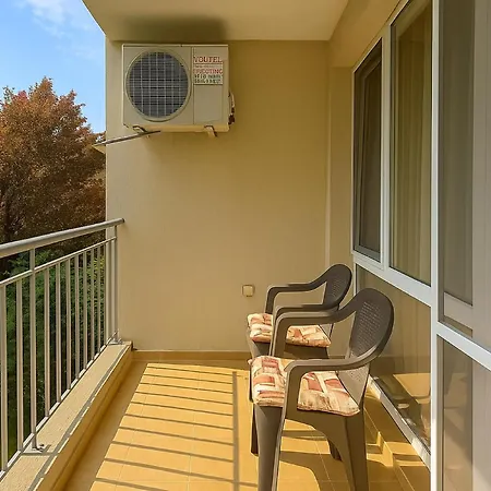 Апартаменти Family 2 Bdr Apart Pool View Near The Beach